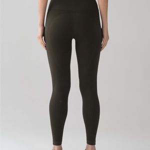 lululemon zone in crop leggings